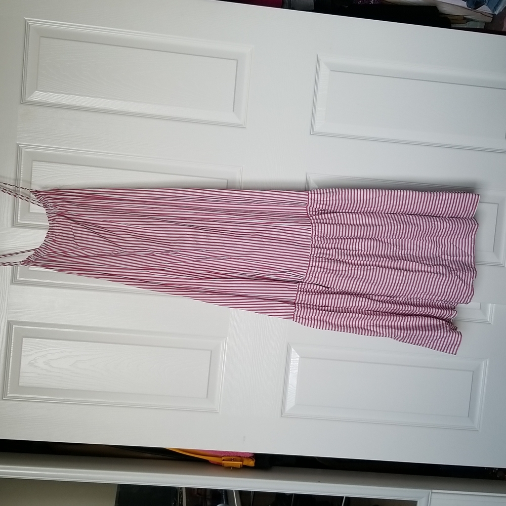String strap and cross back dress